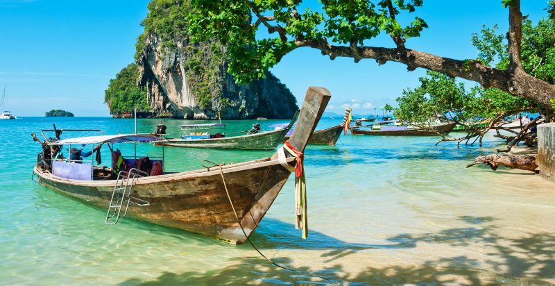 boat_wooden_canoe_local_thailand_beach_holiday_experience2