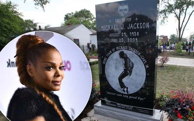 janet-jackson-accused-stealing-michael-jackson-statue-pp