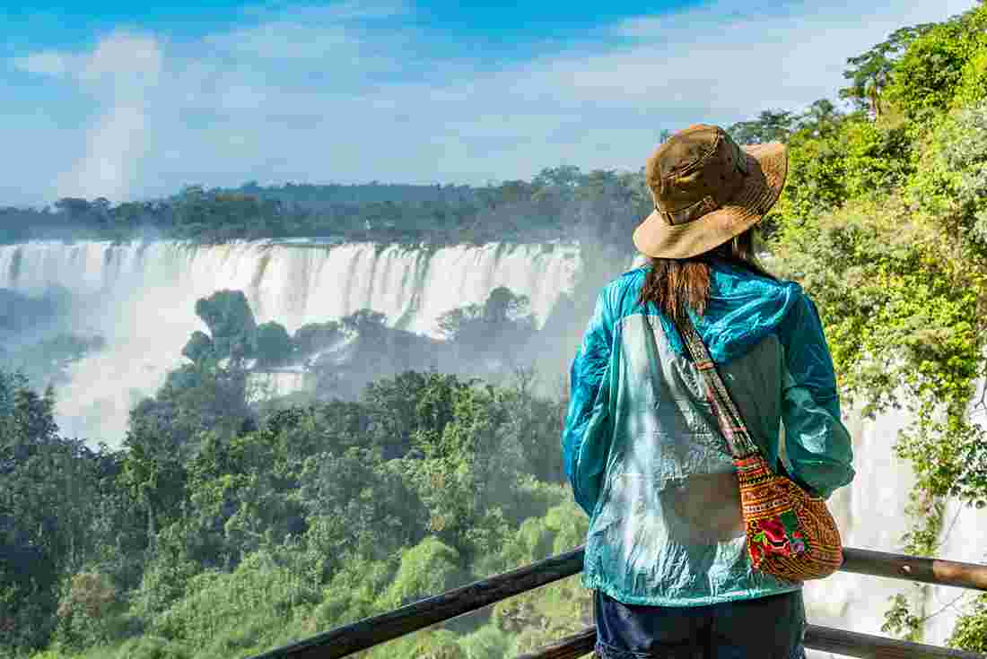 GGOP-paraguay-argentina-iguazu-falls-traveller-447734437