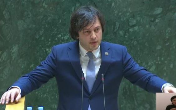 “ბებიაშენს მოგცემ ახლა…” – ირაკლი კობახიძე ოპოზიციას (ვიდეო)