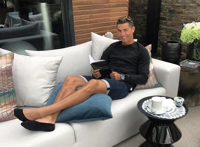 უნდა ვისწავლო და კიდევ კინოში მინდა: რონალდომ წინ გაიხედა