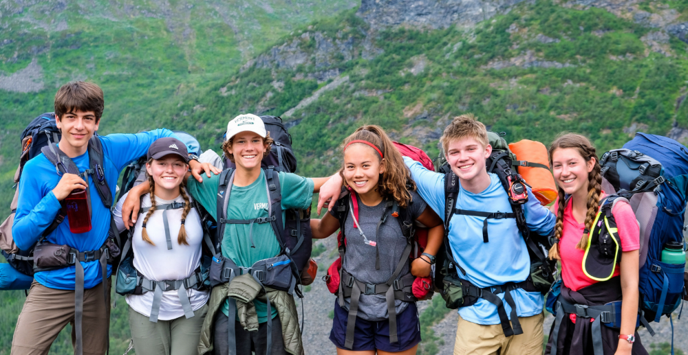 TEEN-SUMMER-TRAVEL-PROGRAMS-FOR-HIGH-SCHOOL-AND-MIDDLE-SCHOOL-STUDENTS-3