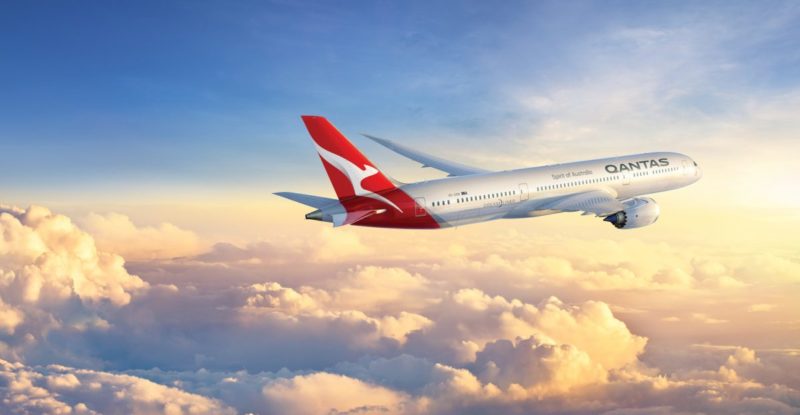 6903-Qantas-787-Dreamliner-Monkeys02-ExtremeLandscape-633x167.5-OOH-CMYK-1200x1186-800x415