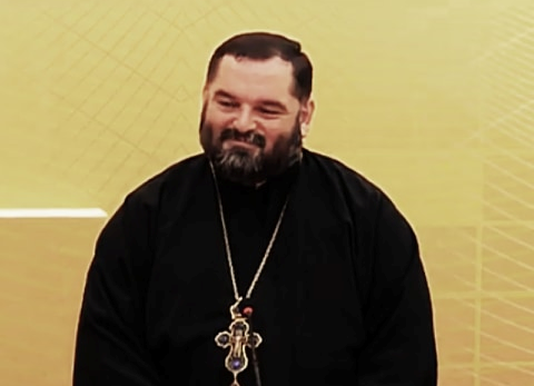 მამაო რომელიც ბავშვებს ტკივილს უმსუბუქებს – ინტერნეტ მომხმარებლის ემოციური პოსტი
