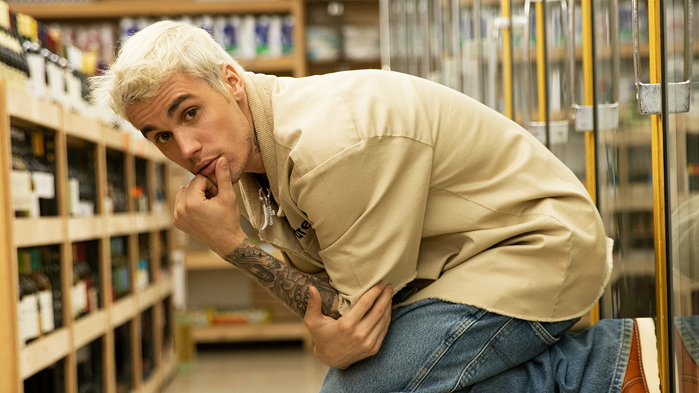 საოცარი ქორეოგრაფია – ჯასტინ ბიბერი ორ ახალ კლიპს ავრცელებს