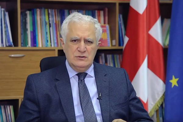 ამირან გამყრელიძე: ეს კვირა და მომავალი ორი კვირა ძალიან ფრთხილად უნდა ვიყოთ