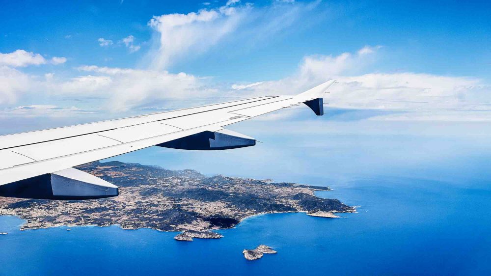 Hero-Fear-of-flying-Plane-over-Ibiza-Photo-credit-Shutterstock-Felix-B