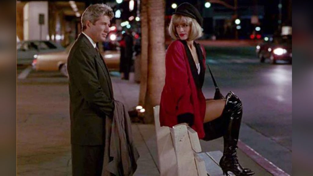 ჯულია რობერტსის მაღალყელიანი ჩექმა „ლამაზმანიდან“ აუქციონზე გაიყიდება