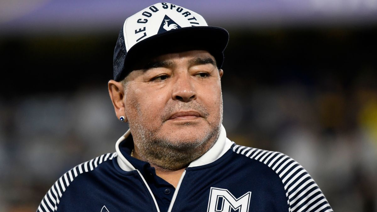 https---cdn.cnn.com-cnnnext-dam-assets-201030065945-restricted-diego-maradona-argentina-0307