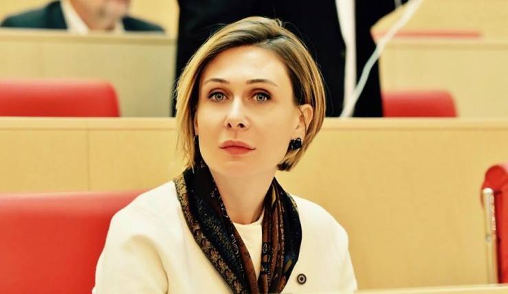 ნინო წილოსანი