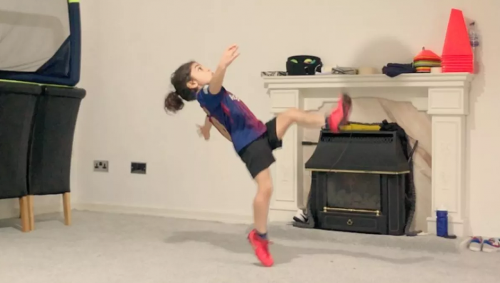 ვიდეო: მსოფლიოს ახალი მესი ეზრდება – 8 წლის ბიჭი საოცრებებს აკეთებს