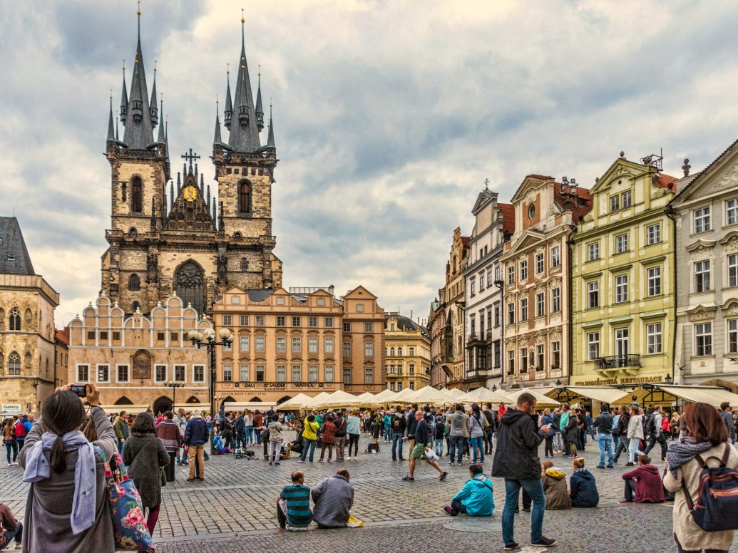 tourists-at-the-old-town-square--prague-595084979-597ba2430d327a00116313f2