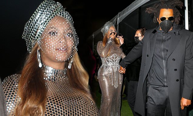 ფოტო: 2021 წლის „გრემის“ უპირობო ლიდერი ბიონსე წვეულებაზე „ჯაჭვის პერანგში“ გამოჩნდა