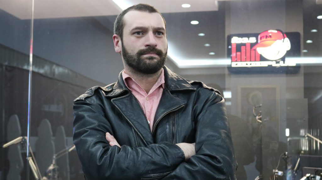 „რეალური ცხოვრება ყველას სერიალად გადაგვექცა“ – ზურა ჯავახია სტუმრად „ვიზიტორში“