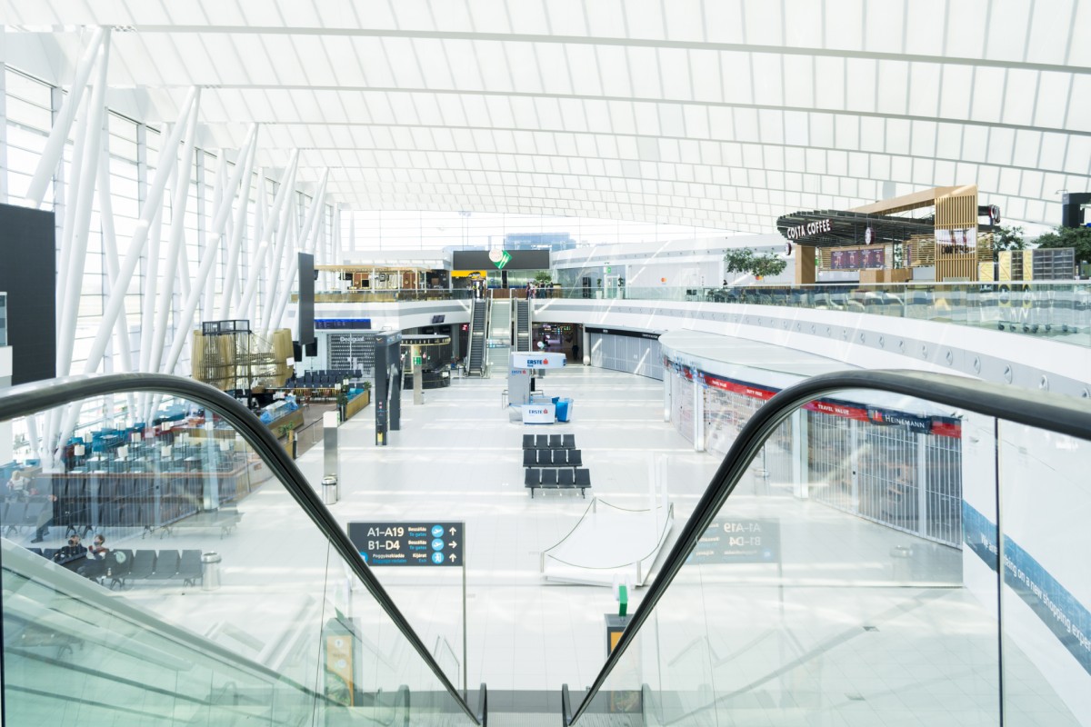 budapest-airport-empty
