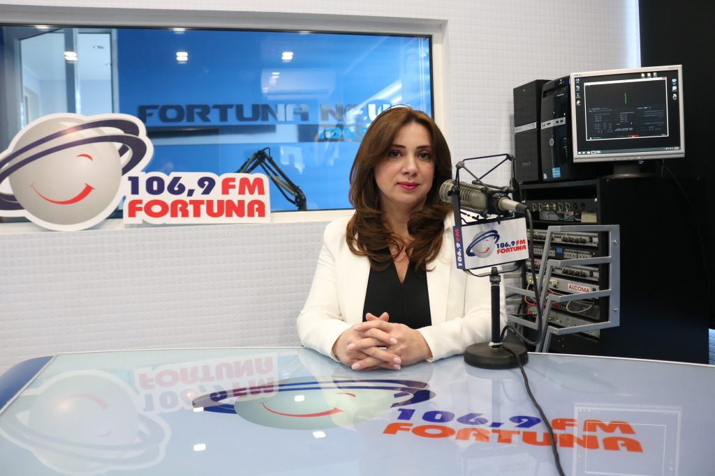 კლინიკა „პერ ტე“ ზრუნავს თქვენს სილამაზესა და ჯანმრთელობაზე, ჩვენთან ყველა სპეციალისტი სერტიფიცირებული ექიმია – მაია ბენაშვილი