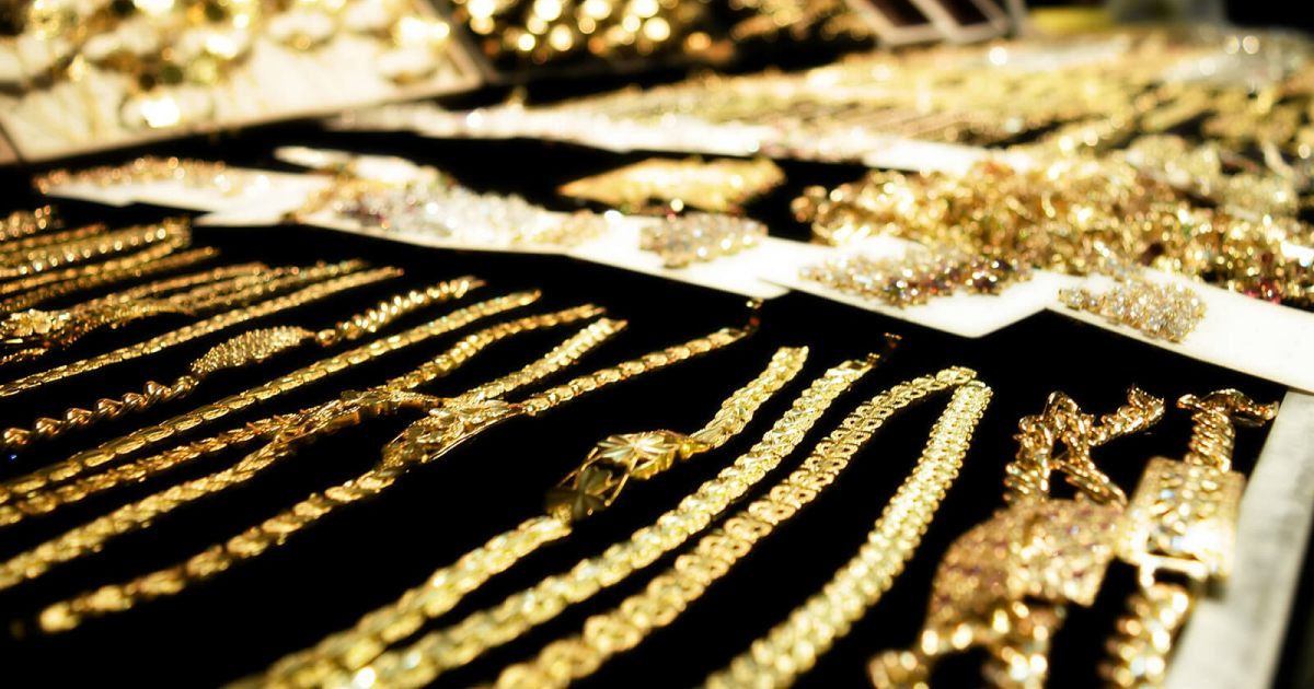 228406-1600x1068-jewelry-stores-that-buy-gold