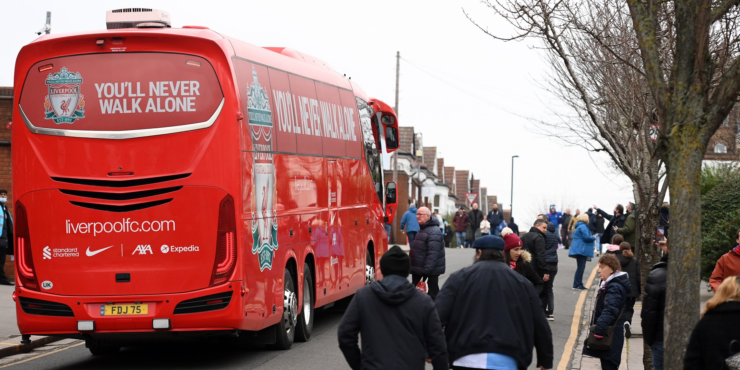 LONDON, ENGLAND - JANUARY 23: The Liverpool team bus arrives at the stadium prior to the Premier League match between Crystal Palace  and  Liverpool at Selhurst Park on January 23, 2022 in London, England. (Photo by Mike Hewitt/Getty Images)