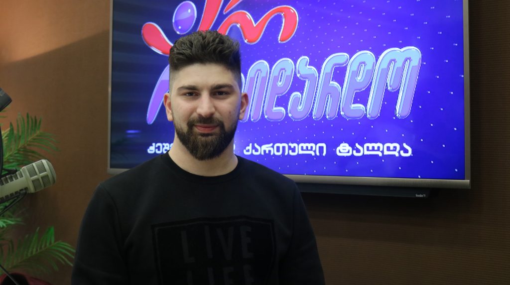 „საოცარი რამ არის დიდი ხუთშაბათის მარილი, ის მოქმედებს ფინანსებზეც, ჩვენ შეგვიძლია ეს მარილი კერძებშიც გამოვიყენოთ, მას აქვს დამცავი, გამწმენდი, აღმდგენი ფუნქცია“ – ანზორ ოდიშარია