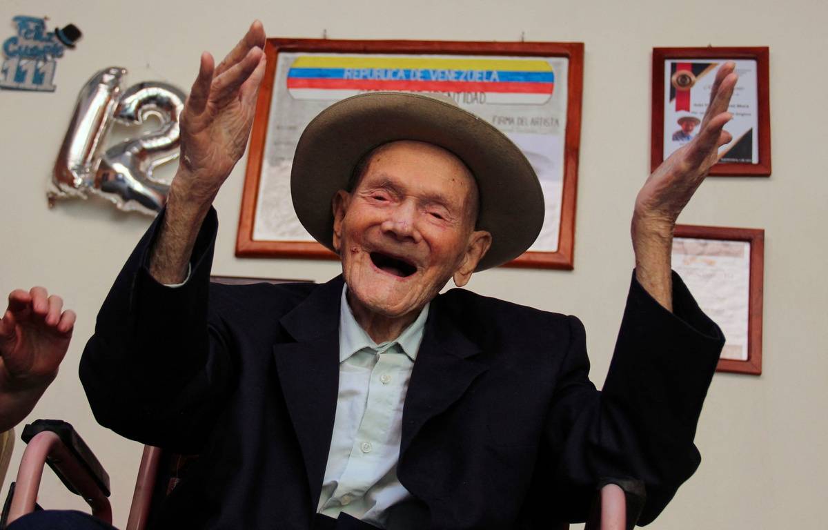 At-112-Juan-Vincente-Perez-becomes-the-oldest-man-in