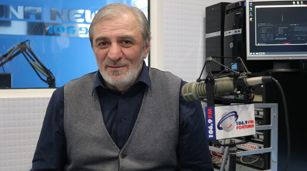 ,,26 მაისს მამას დაბადების დღეა, ამიტომ ჩვენი ღონისძიებაც ტრადიციულად მას ეძღვნება” – ვახტანგ კახიძე არტ-FM-ში