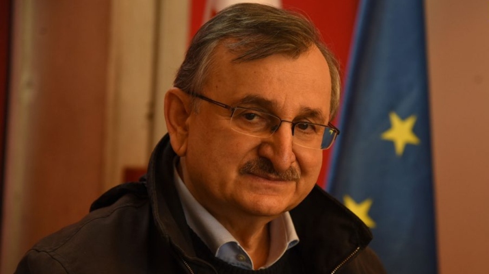რომან გოცირიძე: “ევროვიზიის ხელმძღვანელობამ ბოდიში უნდა მოუხადოს საქართველოს საზოგადოებრივ მაუწყებელს, რომ უკრაინისათვის მიკუთვნებული უმაღლესი ქულის ნაცვლად სხვა, ცუდი შედეგი გამოაცხადა”