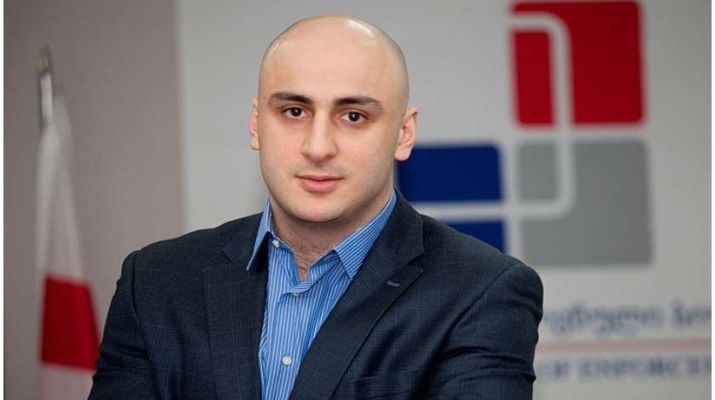 “უსამშობლო რუსი ოლიგარქი და მისი პარტია, „რუსული ოცნება“ ამ ბოდვით ცდილობს ორი კურდღლის დაჭერას” – ნიკა მელია “ოცნებიდან” გასულების წერილზე