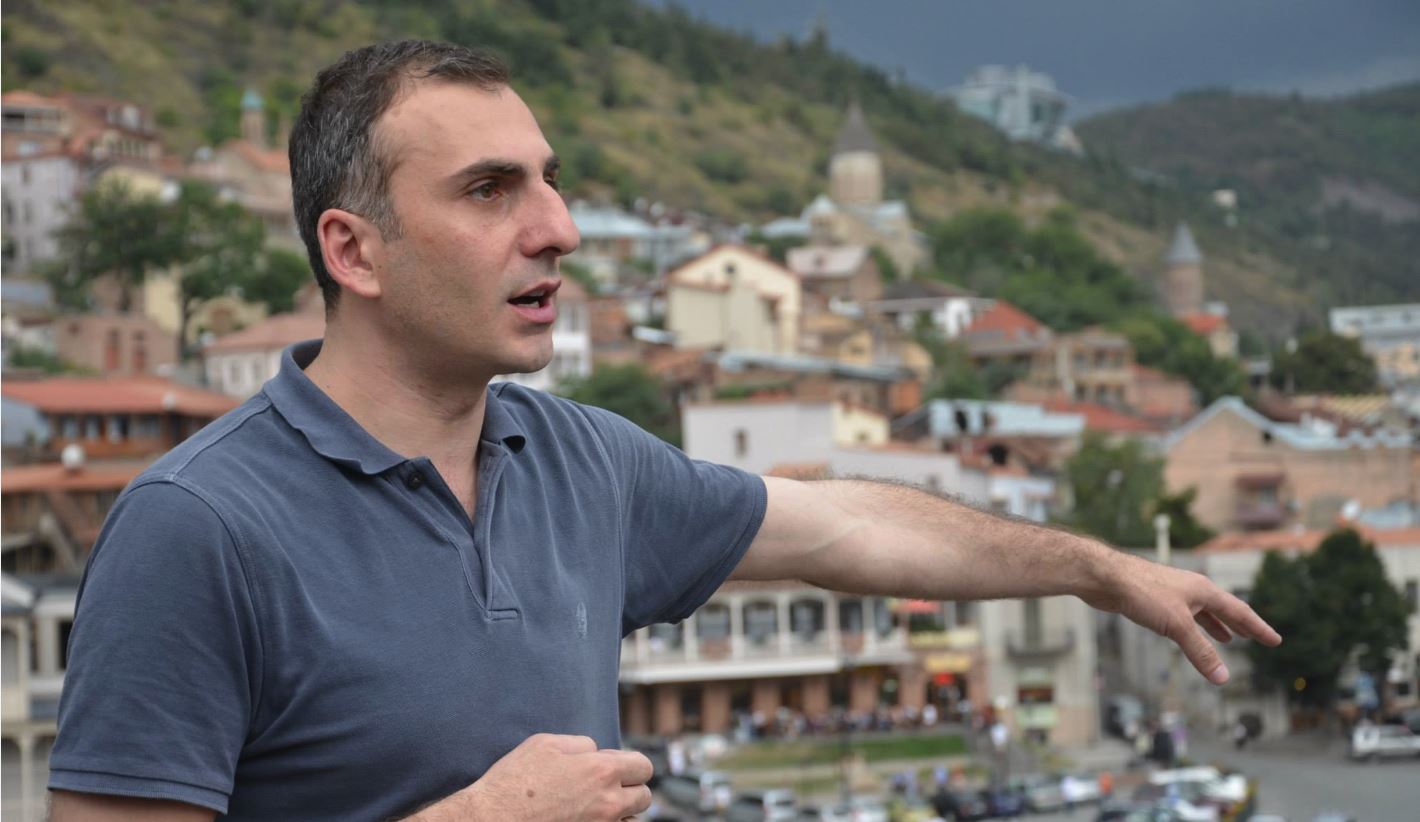 ვინ არის თბილისში ნამდვილი ქალაქელი და ვინ ნამდვილი სოფლელი? – რა ვიდეოს ავრცელებს ალეკო ელისაშვილი