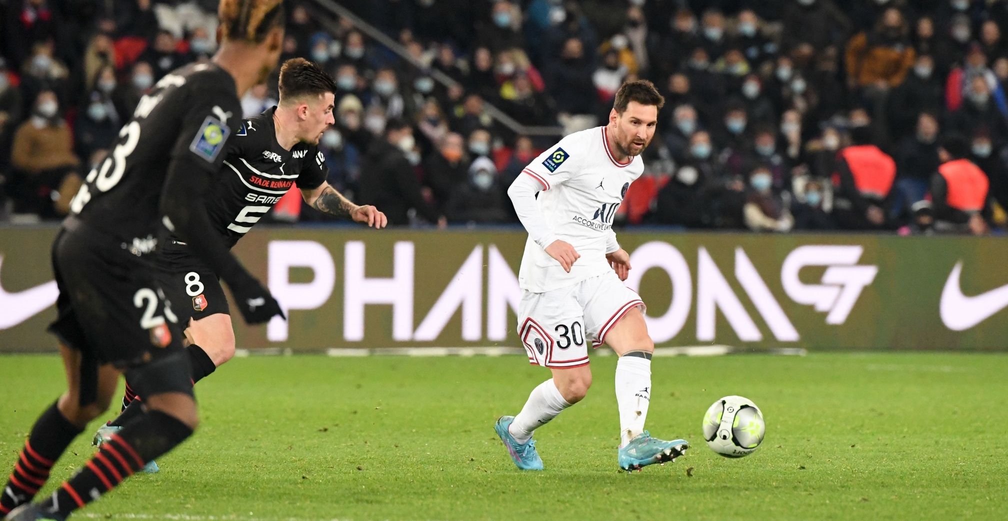 Desktop_2122_UK_L1_Paris_Rennes_Messi_assist