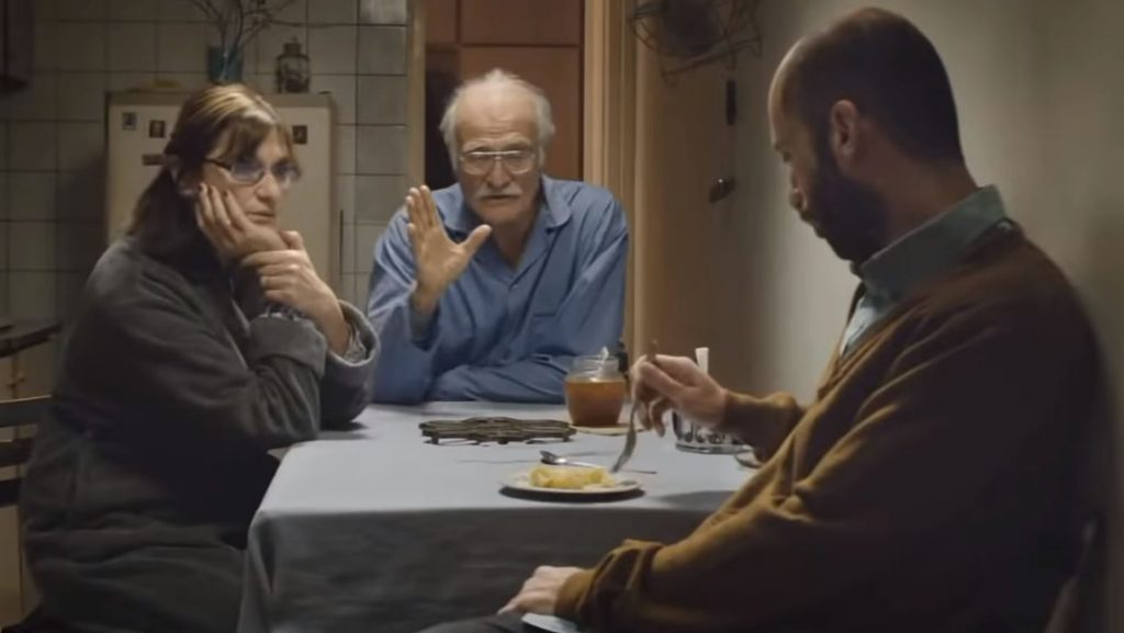 ვიდეო: ამონარიდი კახი კავსაძის ფილმიდან, რომელსაც მთელი სოციალური ქსელი აზიარებს