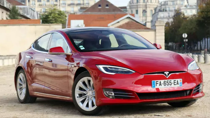 Tesla-ს ავარიის რისკის გამო მილიონზე მეტი ელექტროქარის შეკეთება მოუწევს