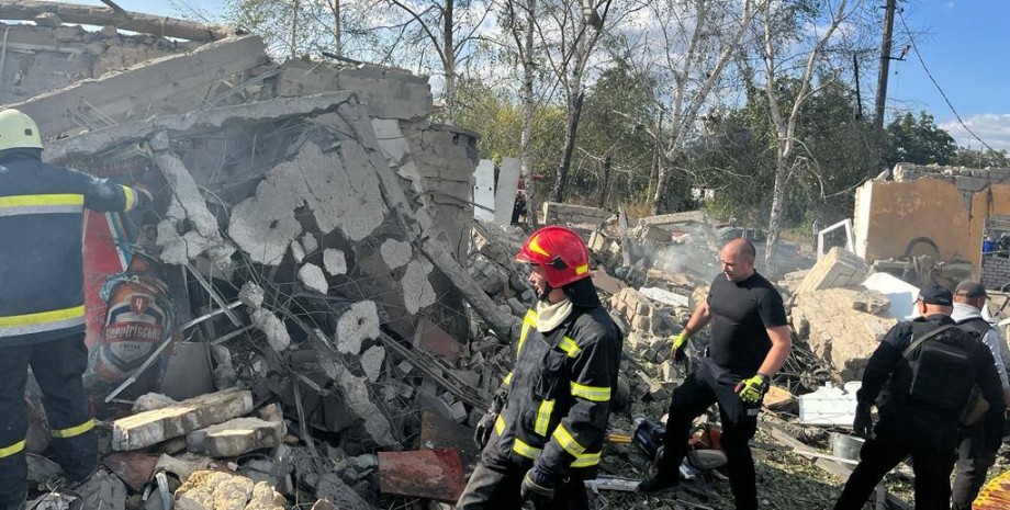 რუსულმა ძალებმა ხარკოვში კაფე დაბომბეს – დაიღუპა 48 ადამიანი