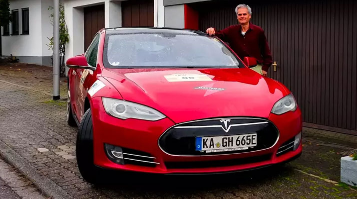 Tesla Model S-ის მფლობელმა 2 მილიონი კილომეტრი გაიარა და ამასობაში 13 ძრავა გამოიცვალა