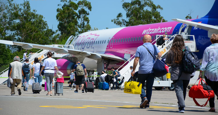 რა უნდა ქნათ თუკი Wizz Air-ის ფრენა გაუქმდა ან გადაიდო? რა გამოსავალს გვთავაზობს თავად კომპანია?
