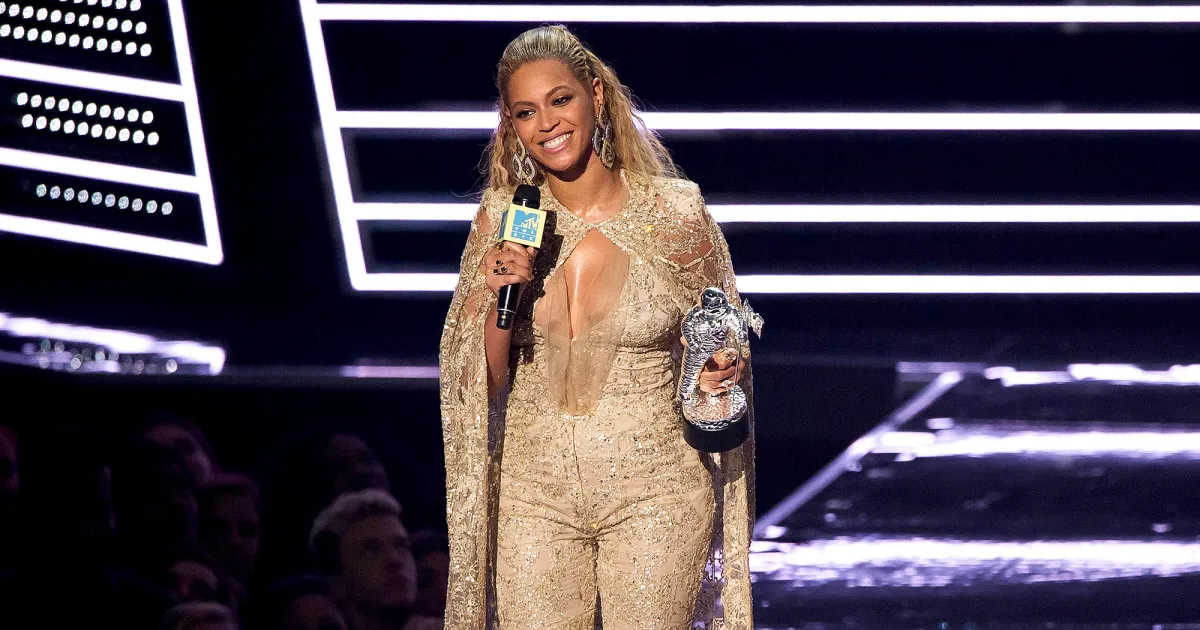 Beyonce-VMA-2016