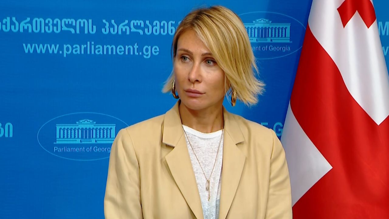 ნინო წილოსანი