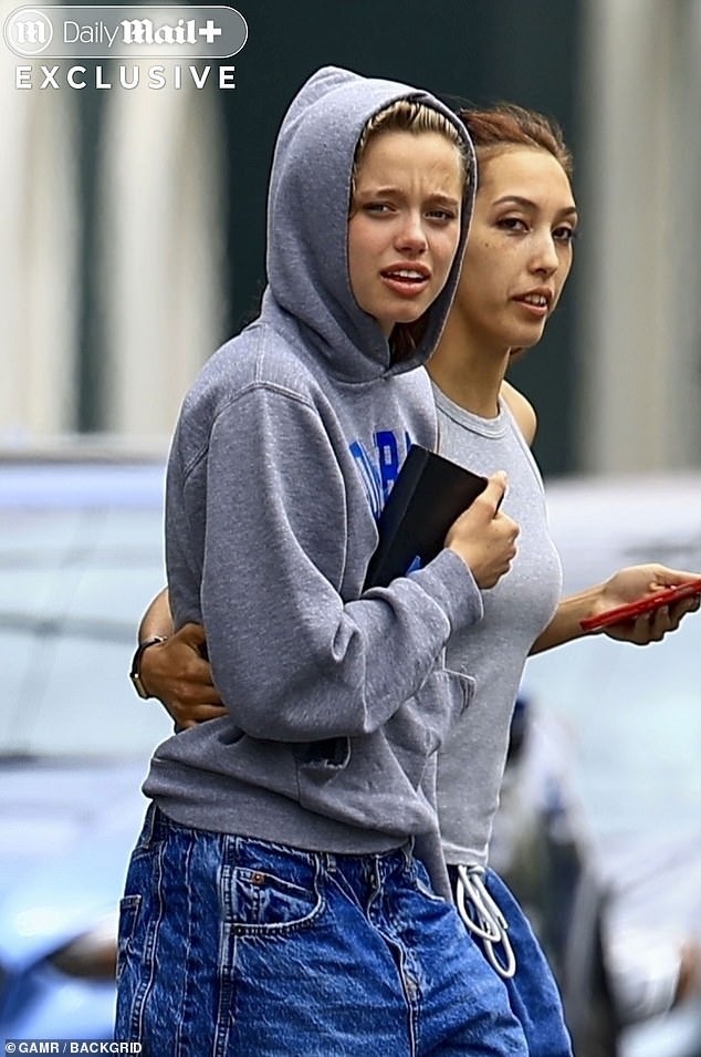 98803663-14755061-Angelina_Jolie
