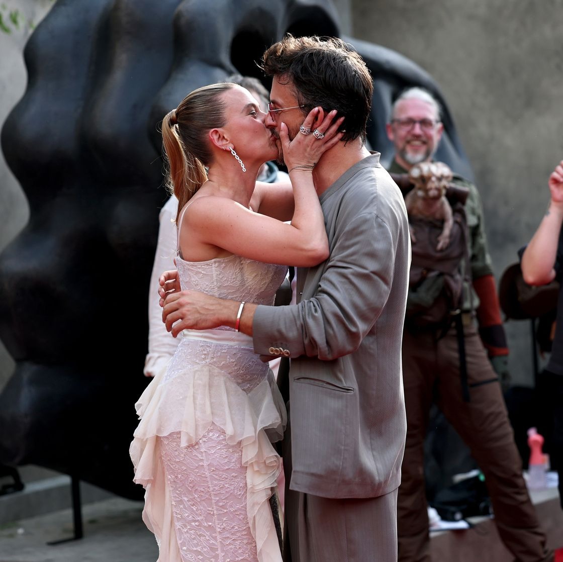 scarlett-johansson-and-jonathan