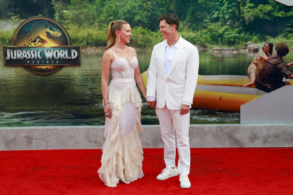scarlett-johansson-colin-jost-at