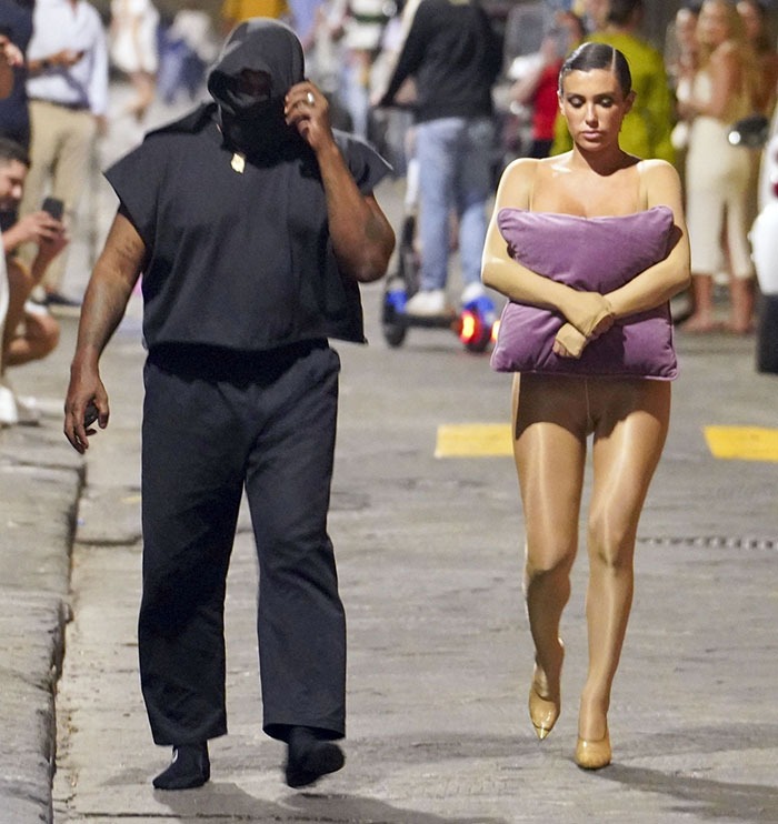 kanye-west-bianca-censori-italy