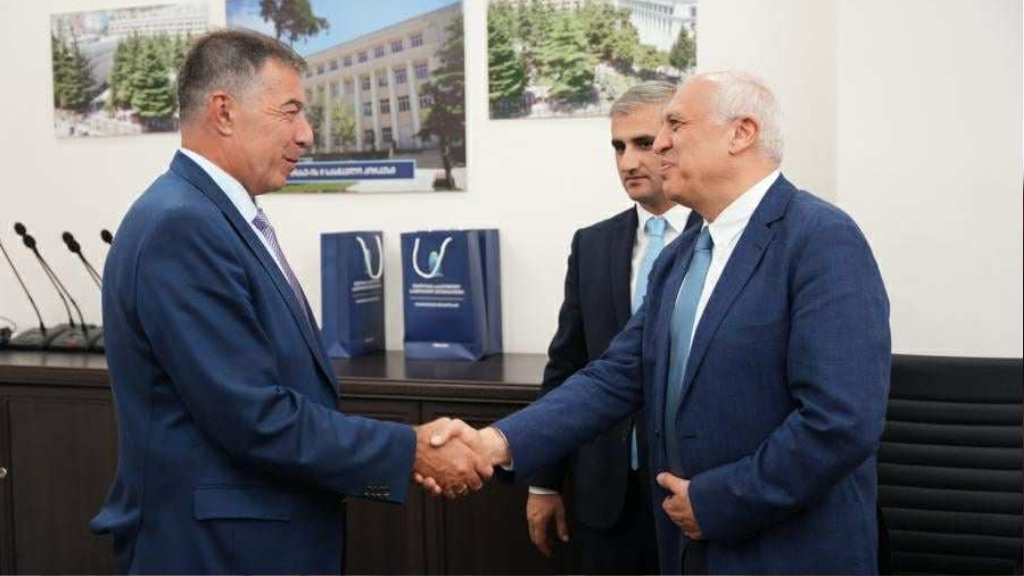 თბილისის სახელმწიფო სამედიცინო უნივერსიტეტს საქართველოში სომხეთის რესპუბლიკის ელჩი ესტუმრა