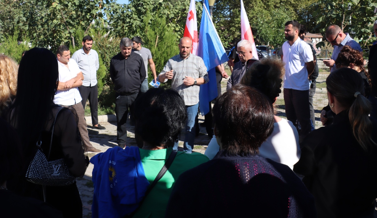 კონსტანტინე ბუზალაძე