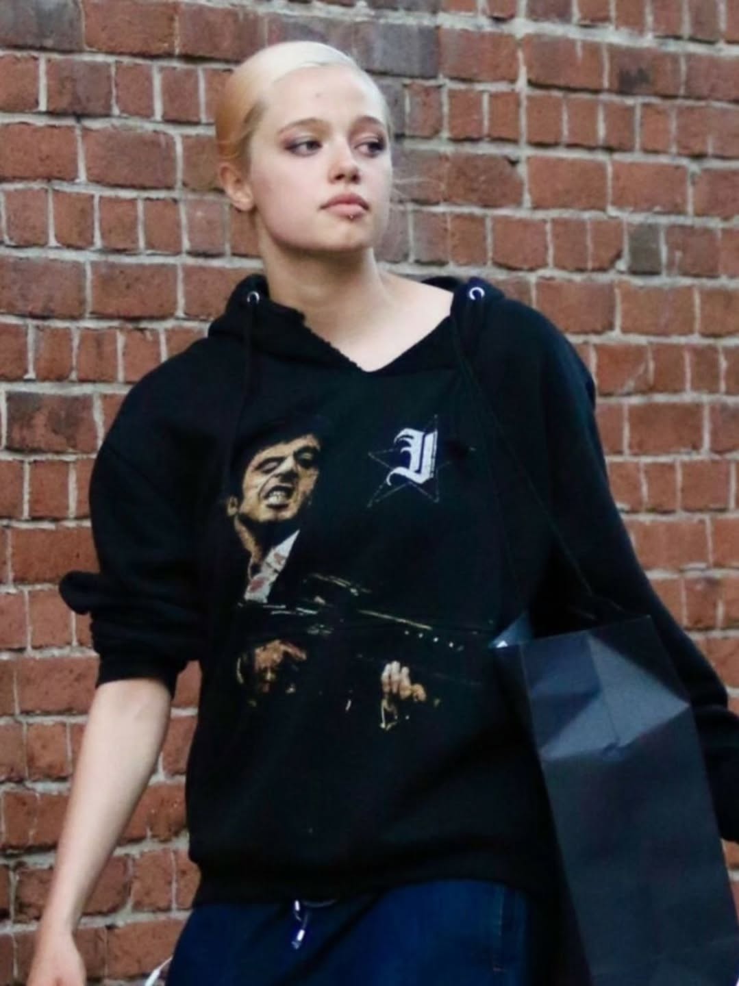 Shiloh Jolie in NYC 🖤#shilohjolie (2)
