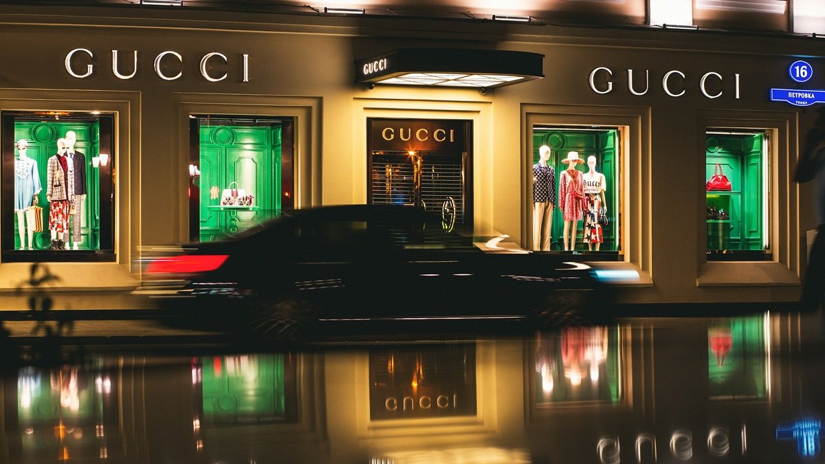 gucci-tienda-exterior-multa-comision-europea-1200