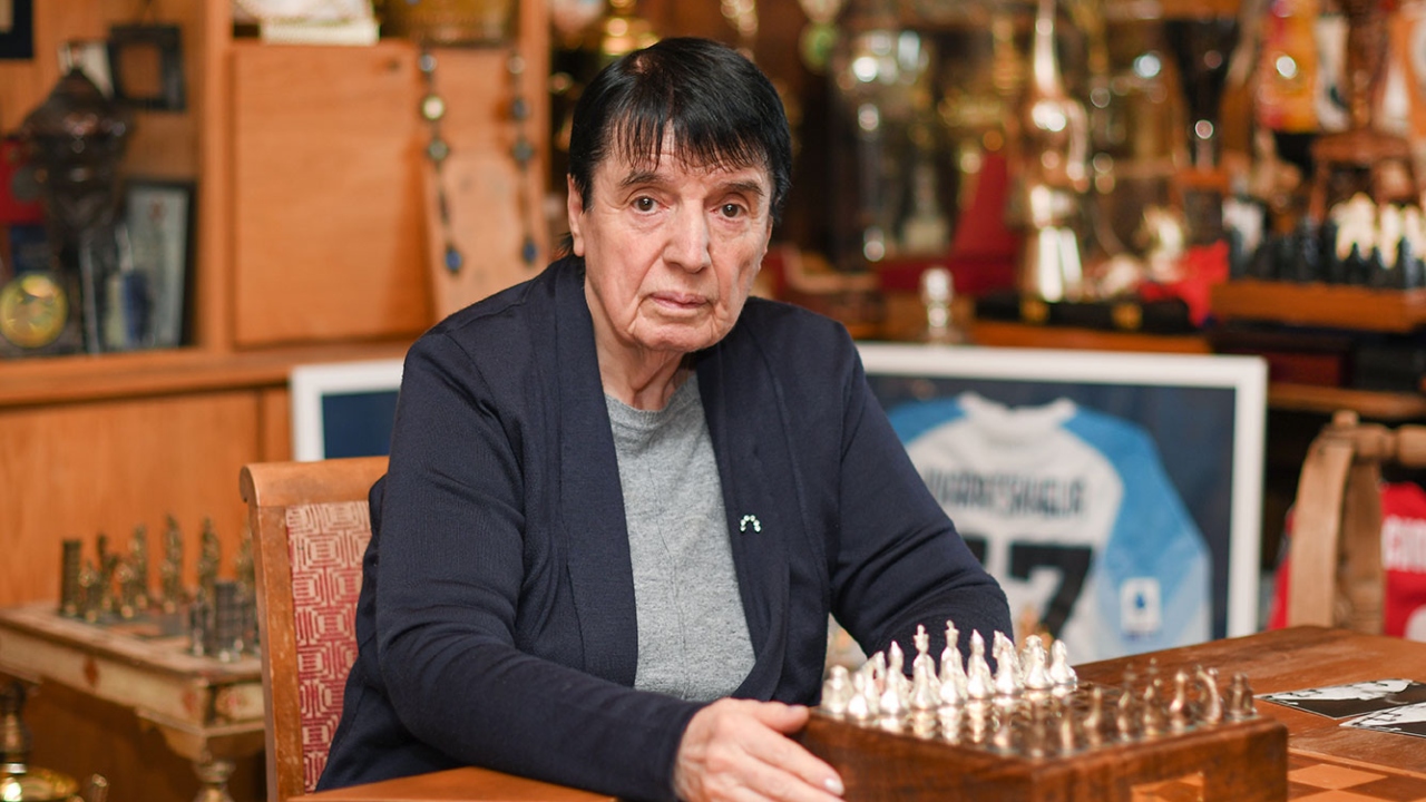 2025-11-17_23-00-48_213138