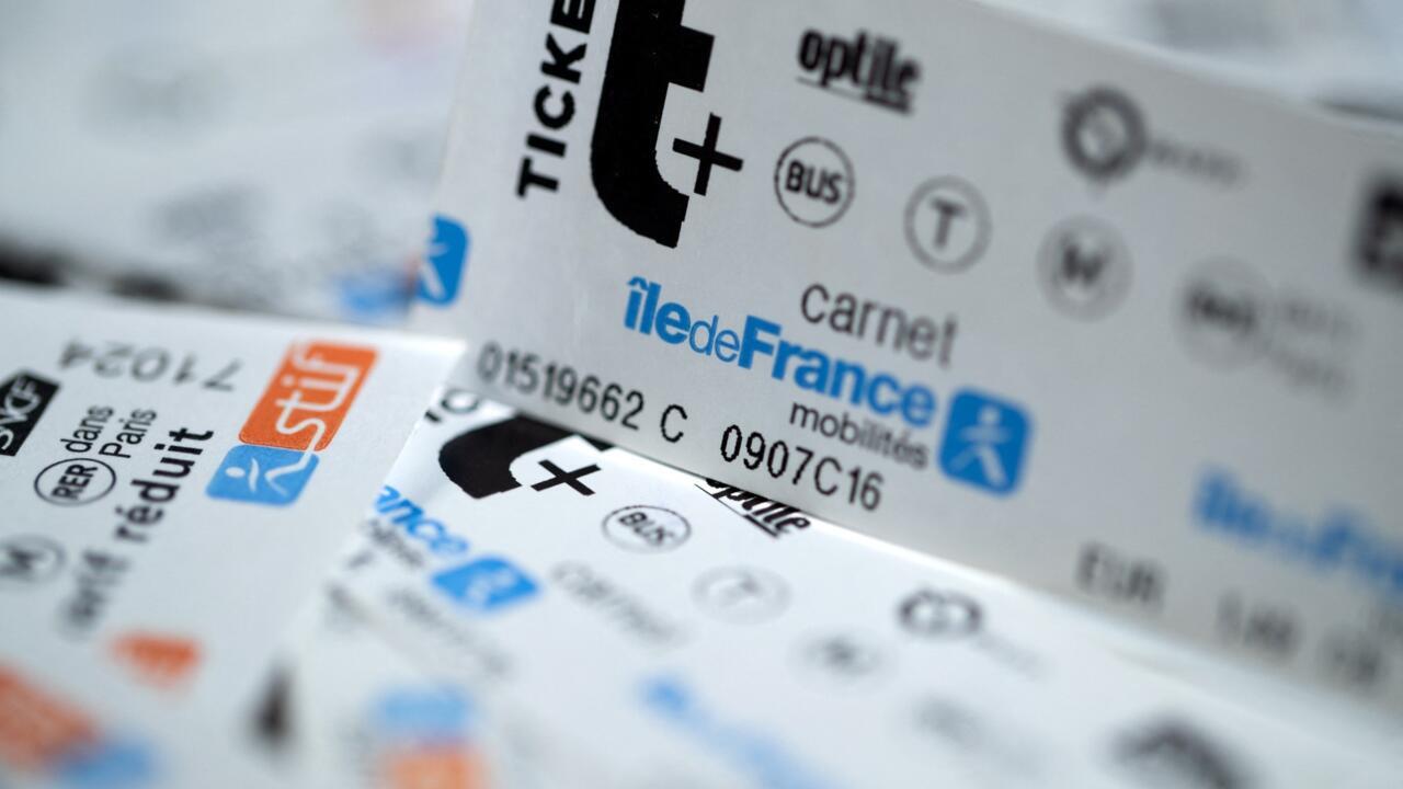 sale-of-paris-metro-paper-tickets-discontinued-after-125-years-1762414407347