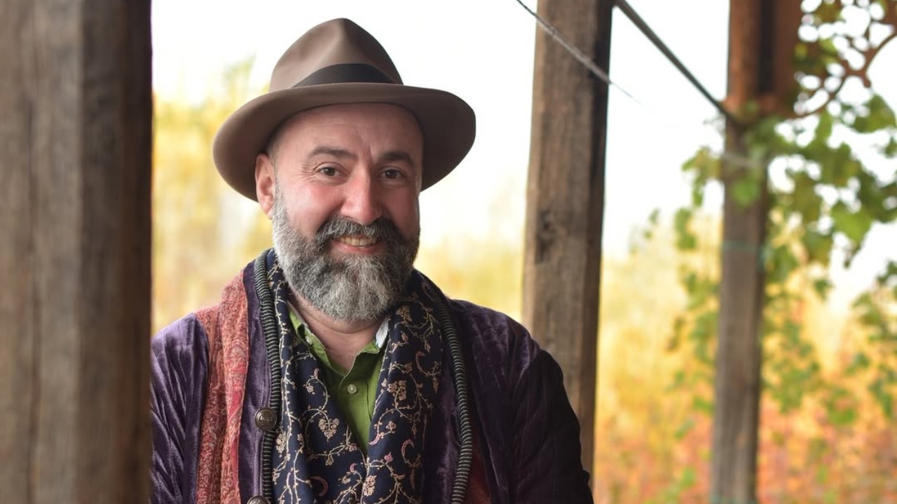 2025-11-23_23-31-28_685286