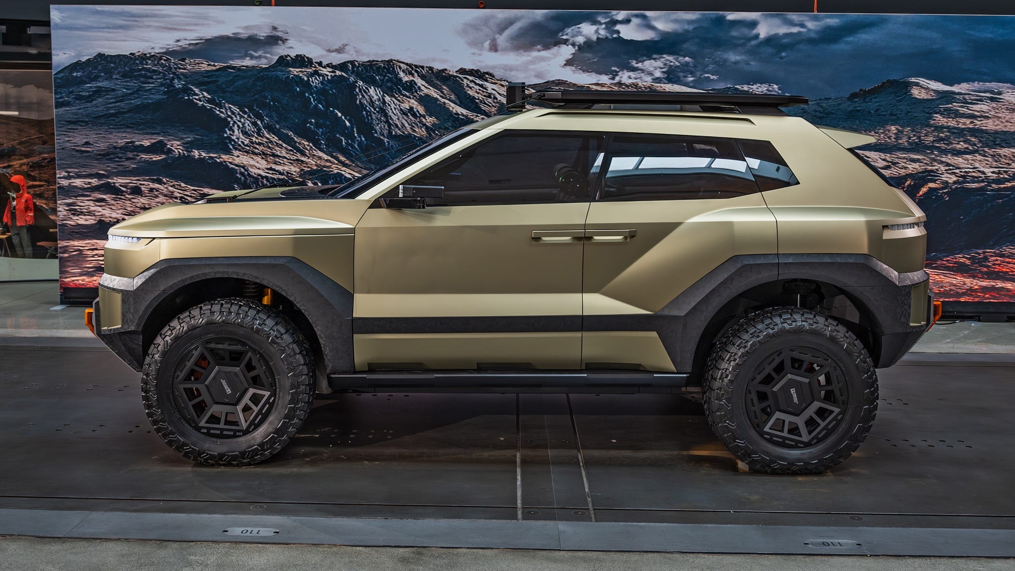 003-2026-hyundai-xrt-crater-conc