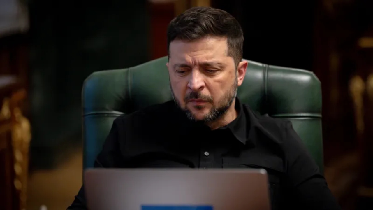 2025-11-29_22-45-51_912913