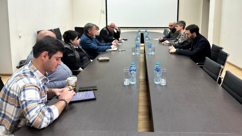 სოფლის მეურნეობის სამეცნიერო- კვლევით ცენტრში ფერმის მართვის საკითხებზე სამუშაო შეხვედრა გაიმართა